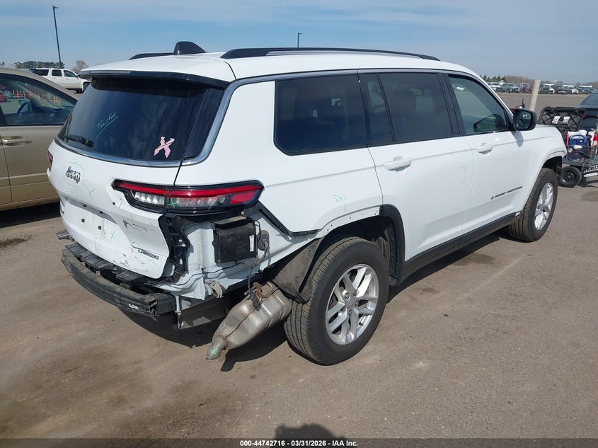 2023 Jeep Grand Cherokee L Laredo 4X4