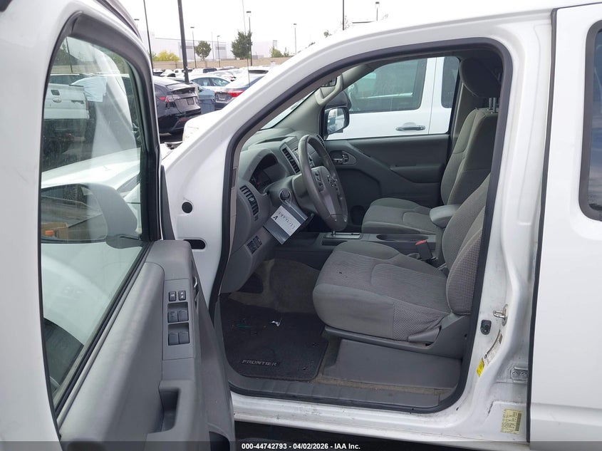 2017 Nissan Frontier Sv