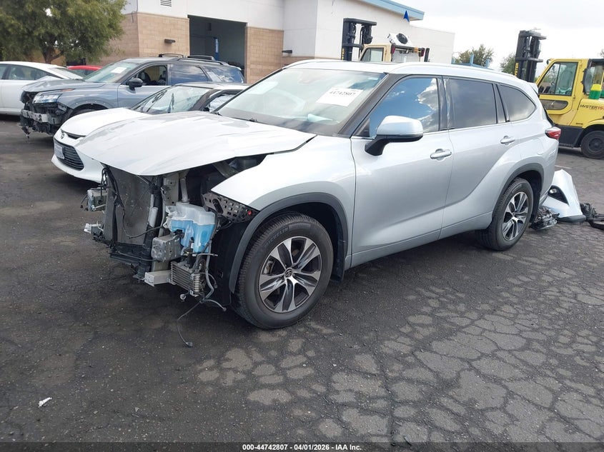 2022 Toyota Highlander Xle