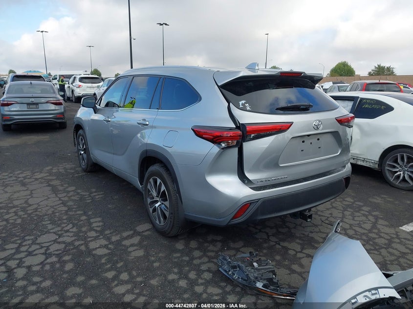 2022 Toyota Highlander Xle