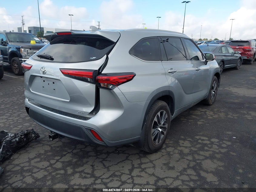 2022 Toyota Highlander Xle