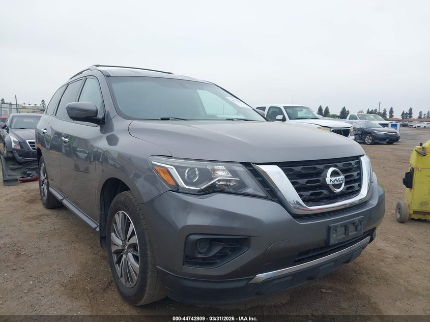 2019 Nissan Pathfinder S