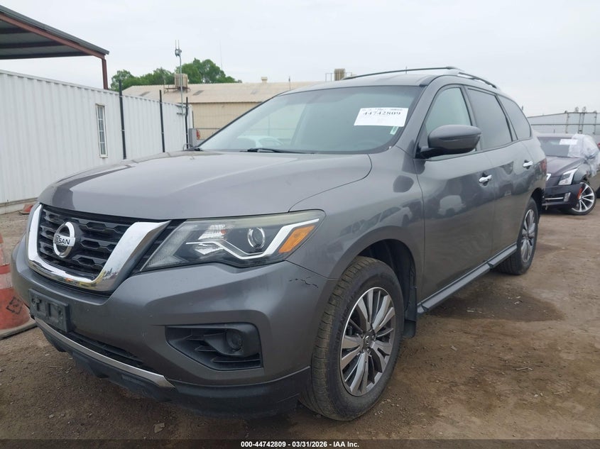 2019 Nissan Pathfinder S