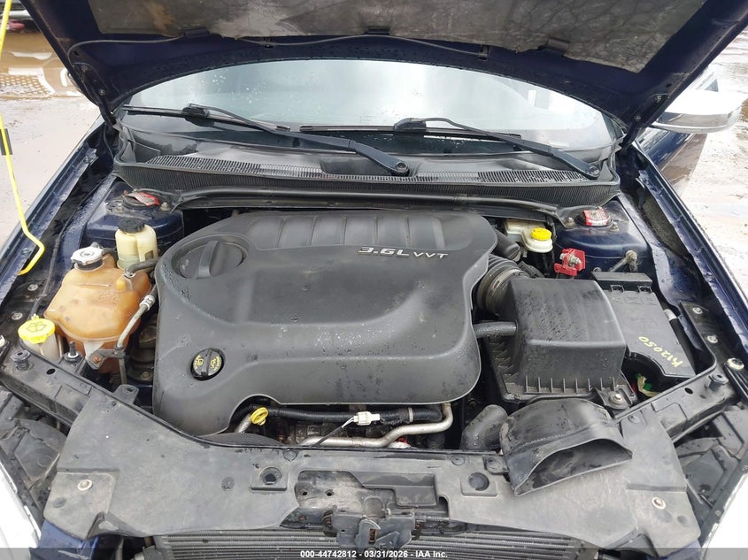 2013 CHRYSLER 200 SEDAN 3.6L V-6 DOHC, VVT, 283HP