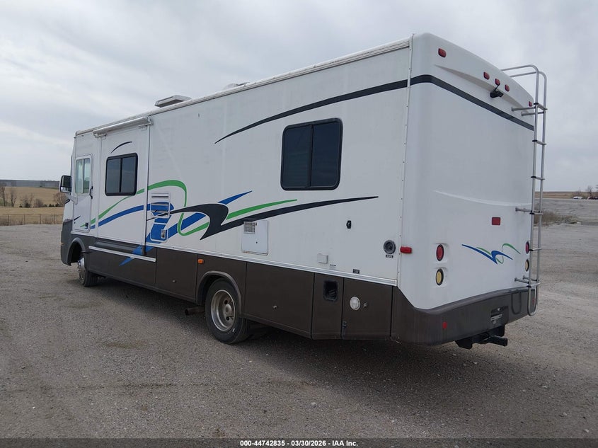 2003 Ford F550 Super Duty Stripped Chass
