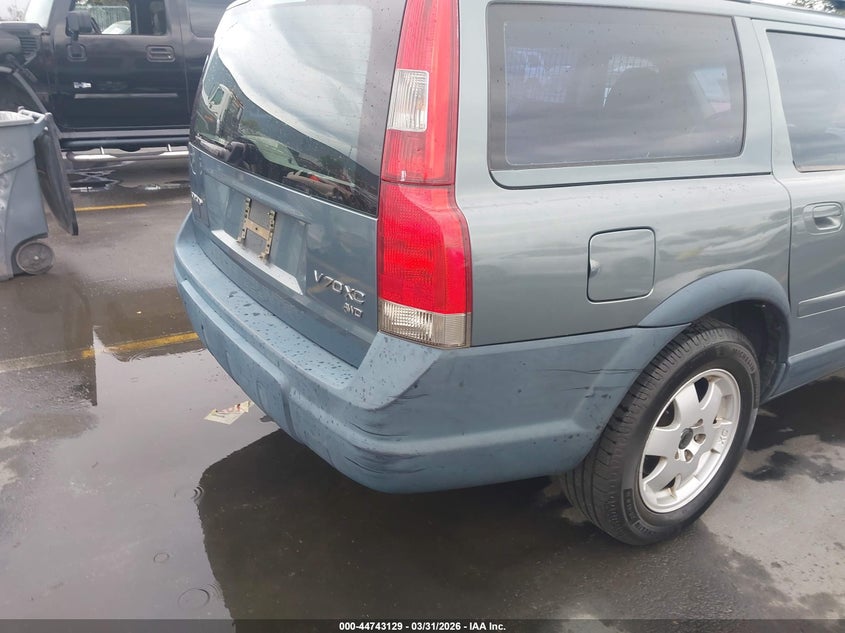 2002 Volvo V70 Xc VIN: YV1SZ58D221075132 Lot: 44743129