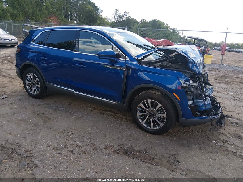 2020 Lincoln Nautilus Standard