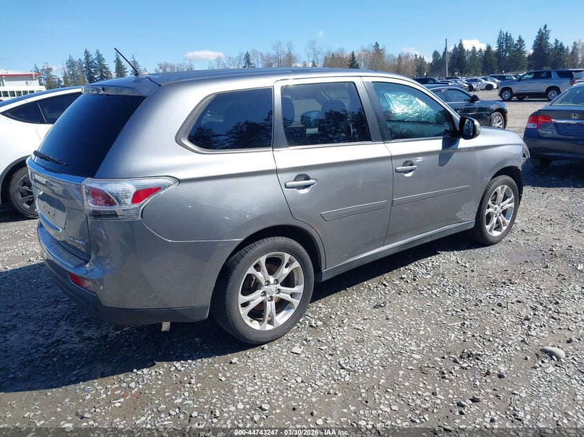 2014 Mitsubishi Outlander Se