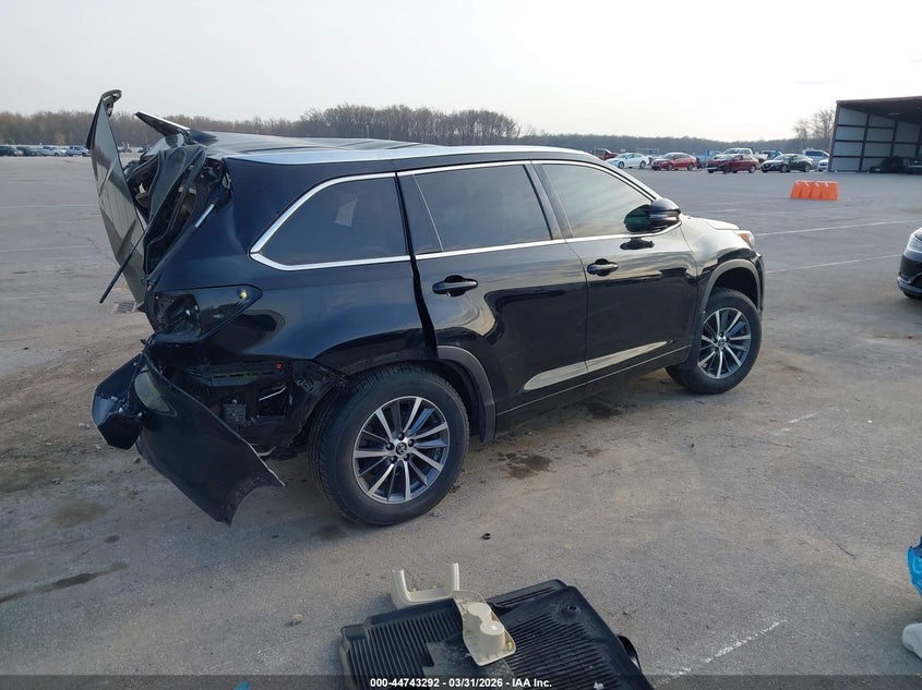Vin: 5tdjzrfh8js554235, lot: 45240480, toyota highlander xle 20184