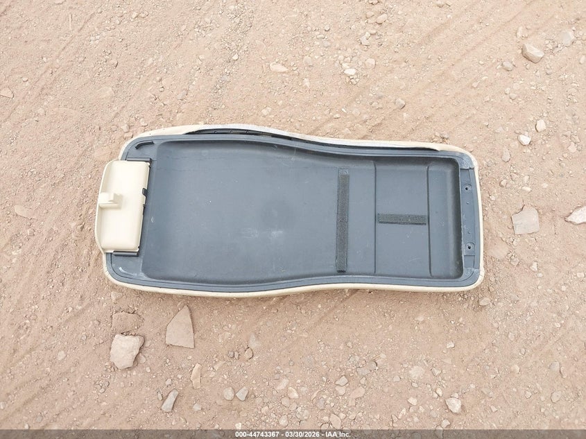 2005 Cadillac Deville Livery VIN: 1G6KD54Y25U191479 Lot: 44743367