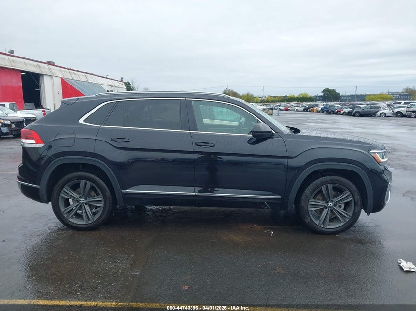 2022 Volkswagen Atlas Cross Sport 3.6L V6 Sel R-Line VIN: 1V2SE2CA0NC218387 Lot: 44743396