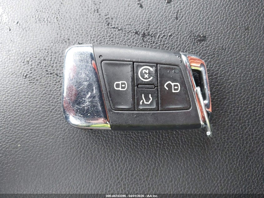 2022 Volkswagen Atlas Cross Sport 3.6L V6 Sel R-Line VIN: 1V2SE2CA0NC218387 Lot: 44743396