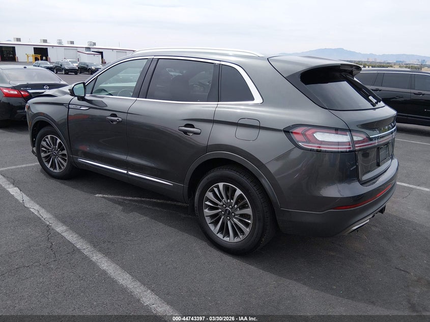 2019 Lincoln Nautilus Select