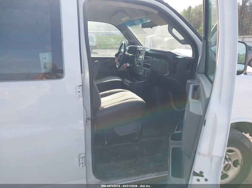 2017 GMC Savana 2500 Work Van