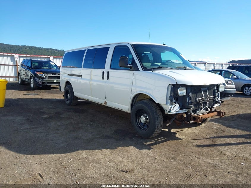 2015 Chevrolet Express 3500 Ls