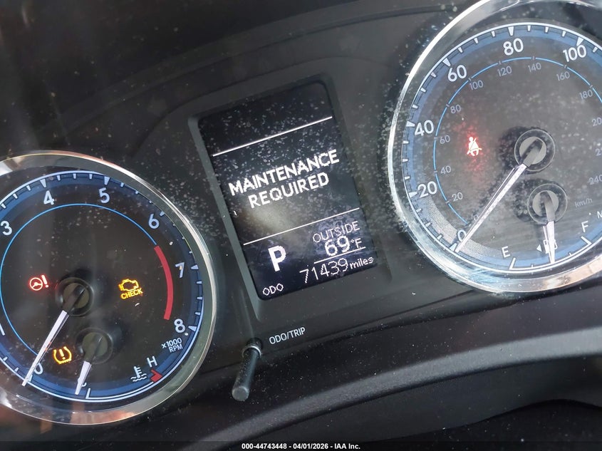 VIN 2T1BURHE8KC219184 2019 TOYOTA COROLLA LE
