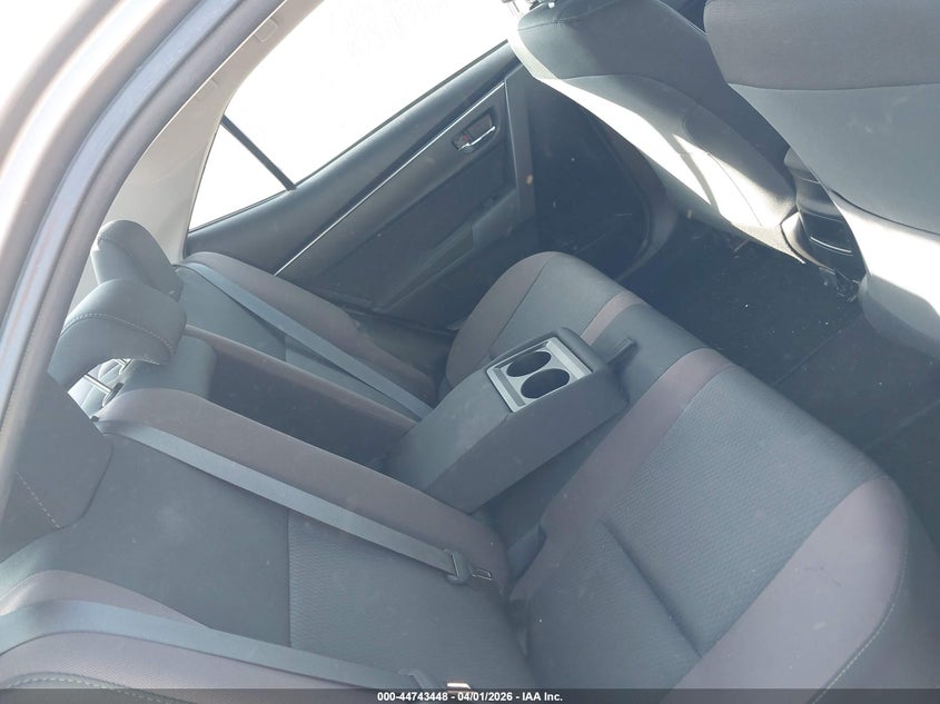 VIN 2T1BURHE8KC219184 2019 TOYOTA COROLLA LE