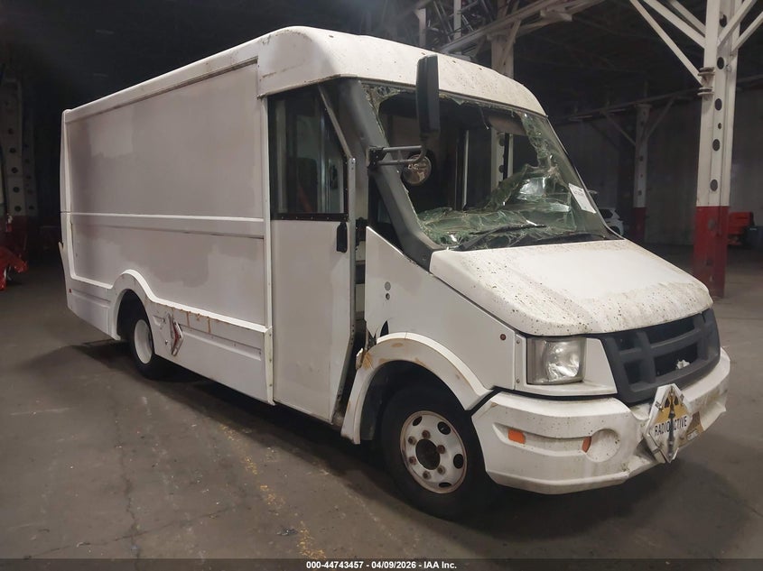 2013 Isuzu Commercial Van