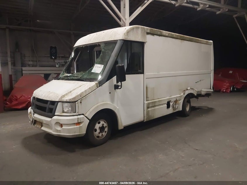 2013 Isuzu Commercial Van