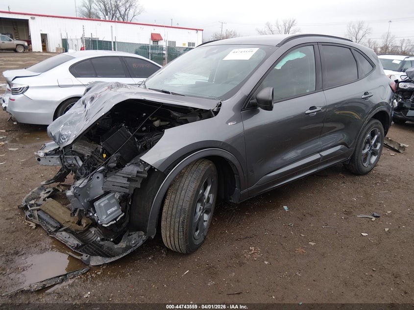 2023 Ford Escape St-Line