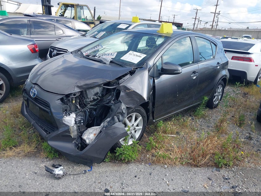 2016 Toyota Prius C Three