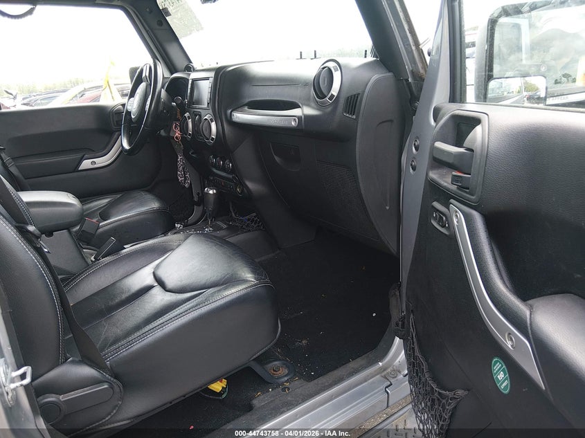 2013 Jeep Wrangler Unlimited Sahara