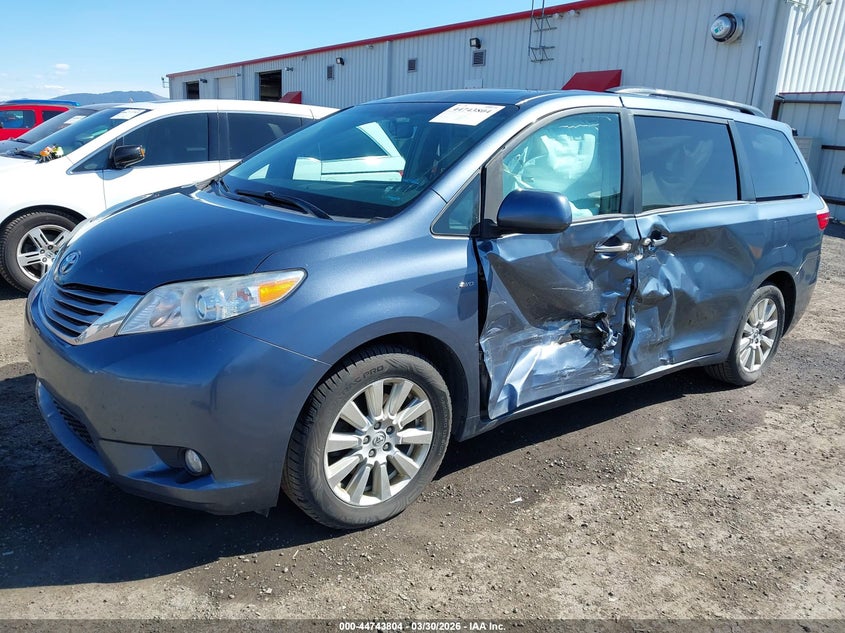 2017 Toyota Sienna Xle 7 Passenger