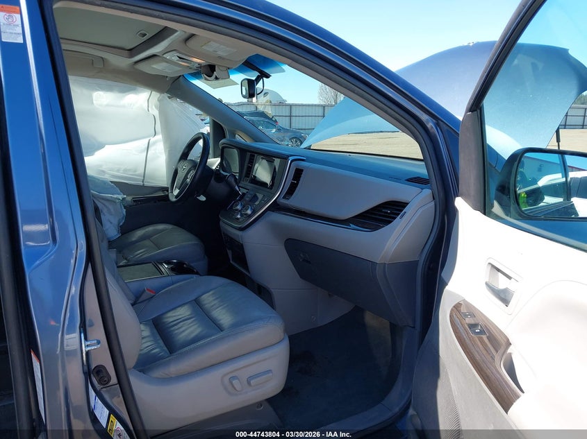 2017 Toyota Sienna Xle 7 Passenger