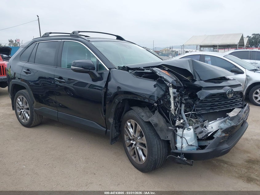 2022 Toyota Rav4 Xle Premium