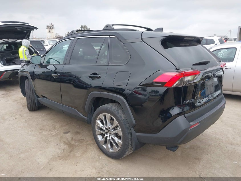 2022 Toyota Rav4 Xle Premium