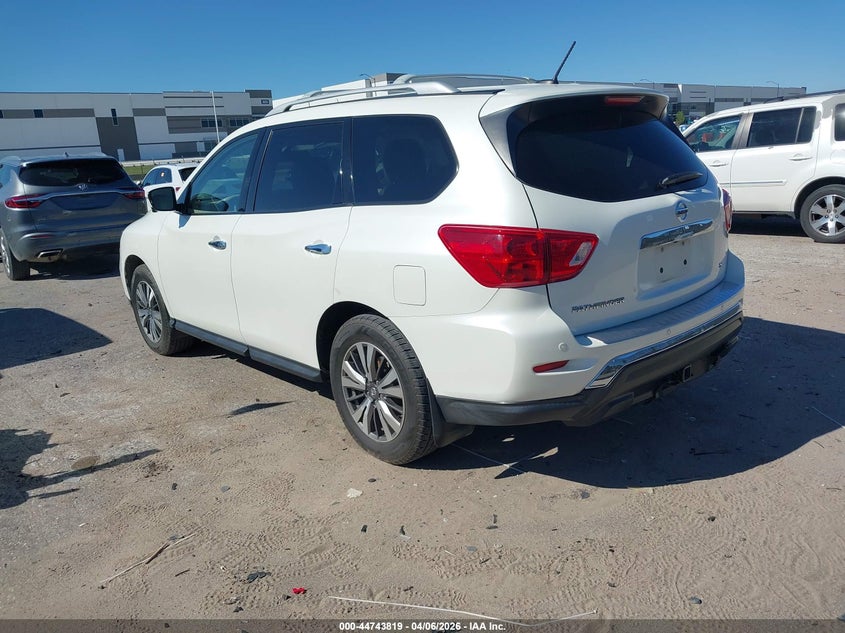 2017 Nissan Pathfinder Sl
