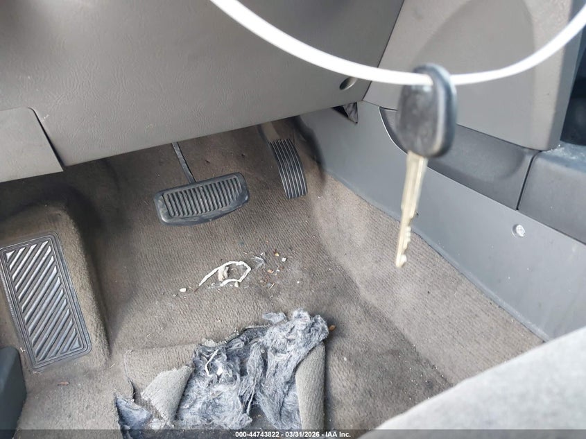 2004 Hyundai Santa Fe Gls VIN: KM8SC73D94U760722 Lot: 44743822