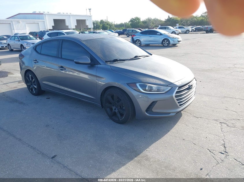 2018 Hyundai Elantra Se
