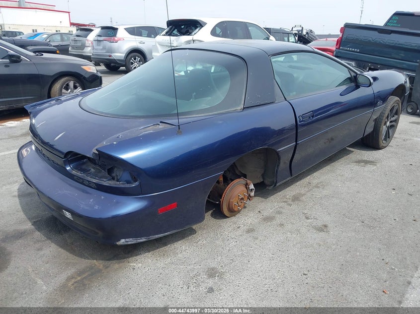 2000 Chevrolet Camaro Z28 VIN: 2G1FP22G5Y2170983 Lot: 44743997