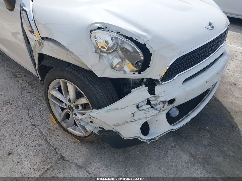 2014 Mini Countryman Cooper S VIN: WMWZC3C5XEWP25775 Lot: 44744088