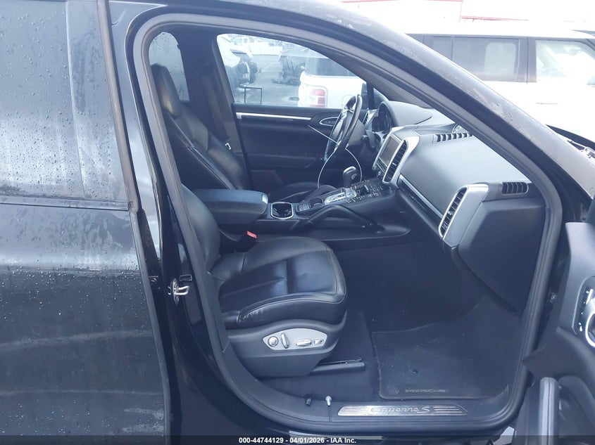 WP1AE2A25CLA92452 2012 Porsche Cayenne 3.0 Hybrid S black