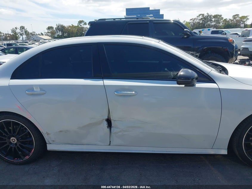 2022 Mercedes-Benz A 220 VIN: W1K3G4EB9NJ372132 Lot: 44744136