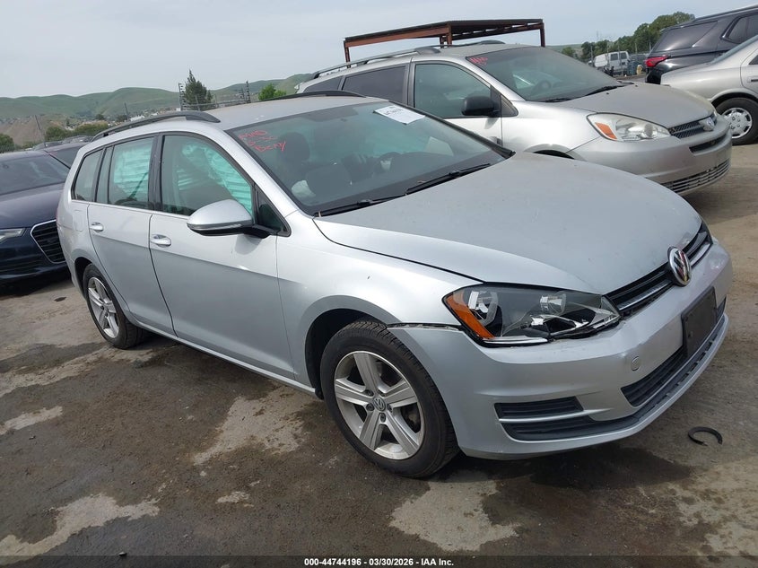 2015 Volkswagen Golf Sportwagen Tdi S 4-Door