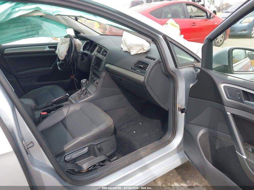 2015 Volkswagen Golf Sportwagen Tdi S 4-Door