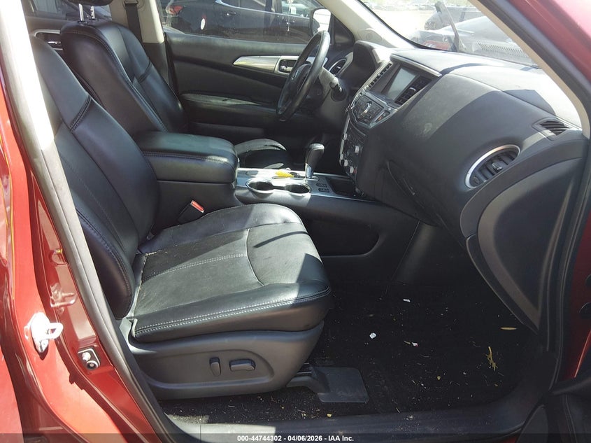 2019 NISSAN PATHFINDER auction photo 5