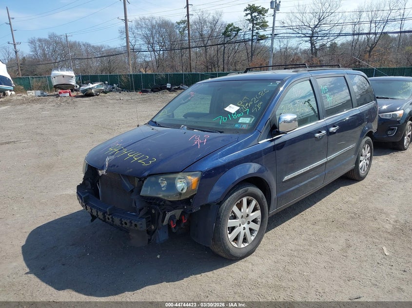 2012 Chrysler Town & Country Touring-L