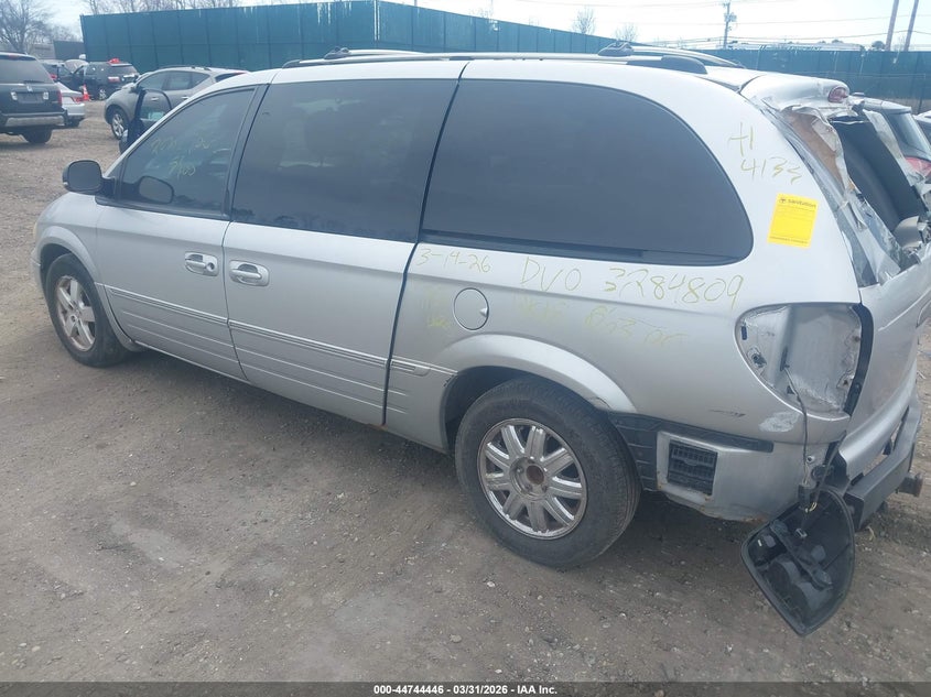 2006 Chrysler Town & Country Limited