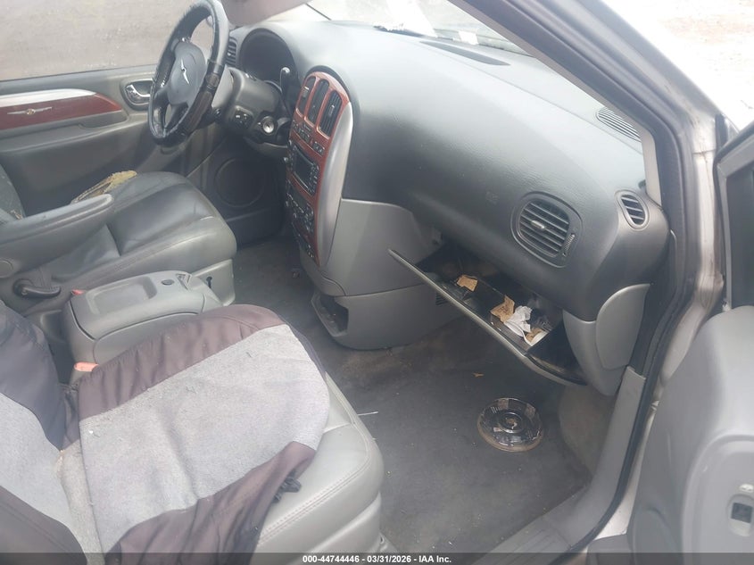 2006 Chrysler Town & Country Limited