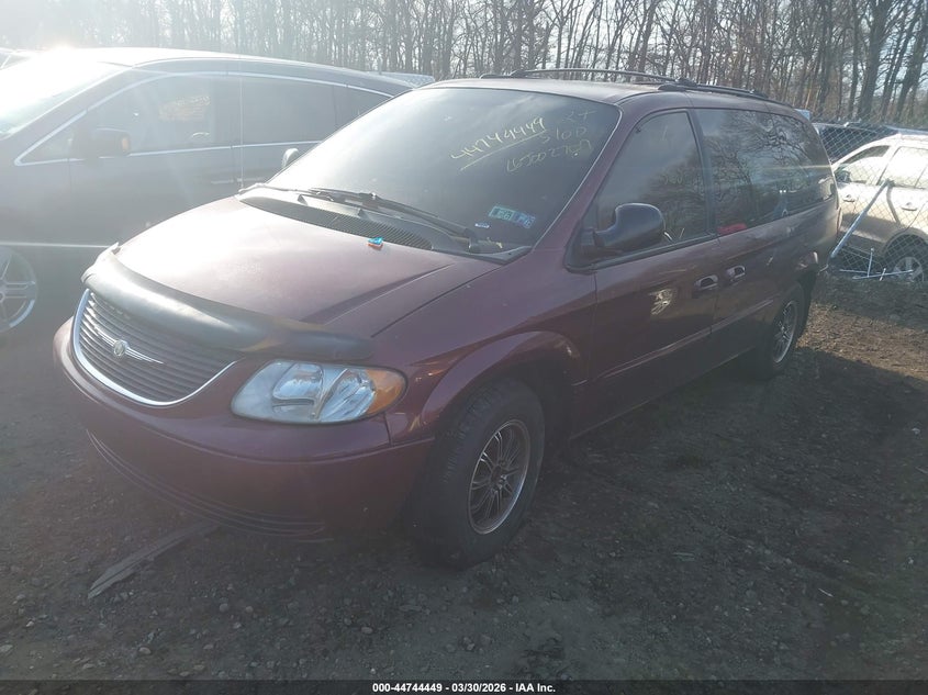 2002 Chrysler Town & Country Lx