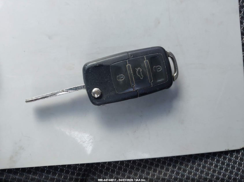 2010 Volkswagen Golf 4-Door VIN: WVWDA7AJ8AW085909 Lot: 44744617