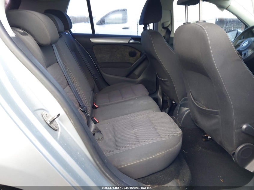 2010 Volkswagen Golf 4-Door VIN: WVWDA7AJ8AW085909 Lot: 44744617