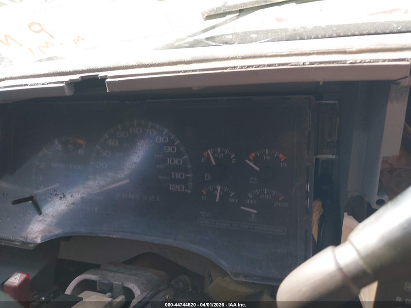 1995 Chevrolet Suburban C1500 VIN: 1GNEC16KXSJ360361 Lot: 44744620