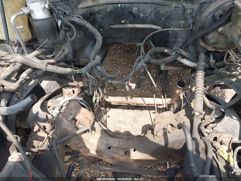 1995 Chevrolet Suburban C1500 VIN: 1GNEC16KXSJ360361 Lot: 44744620