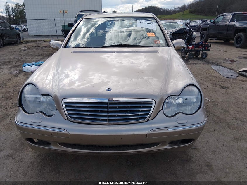 2002 Mercedes-Benz C 320 VIN: WDBRF64J52F247721 Lot: 44744665