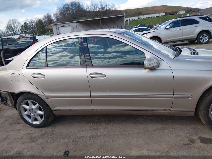 2002 Mercedes-Benz C 320 VIN: WDBRF64J52F247721 Lot: 44744665